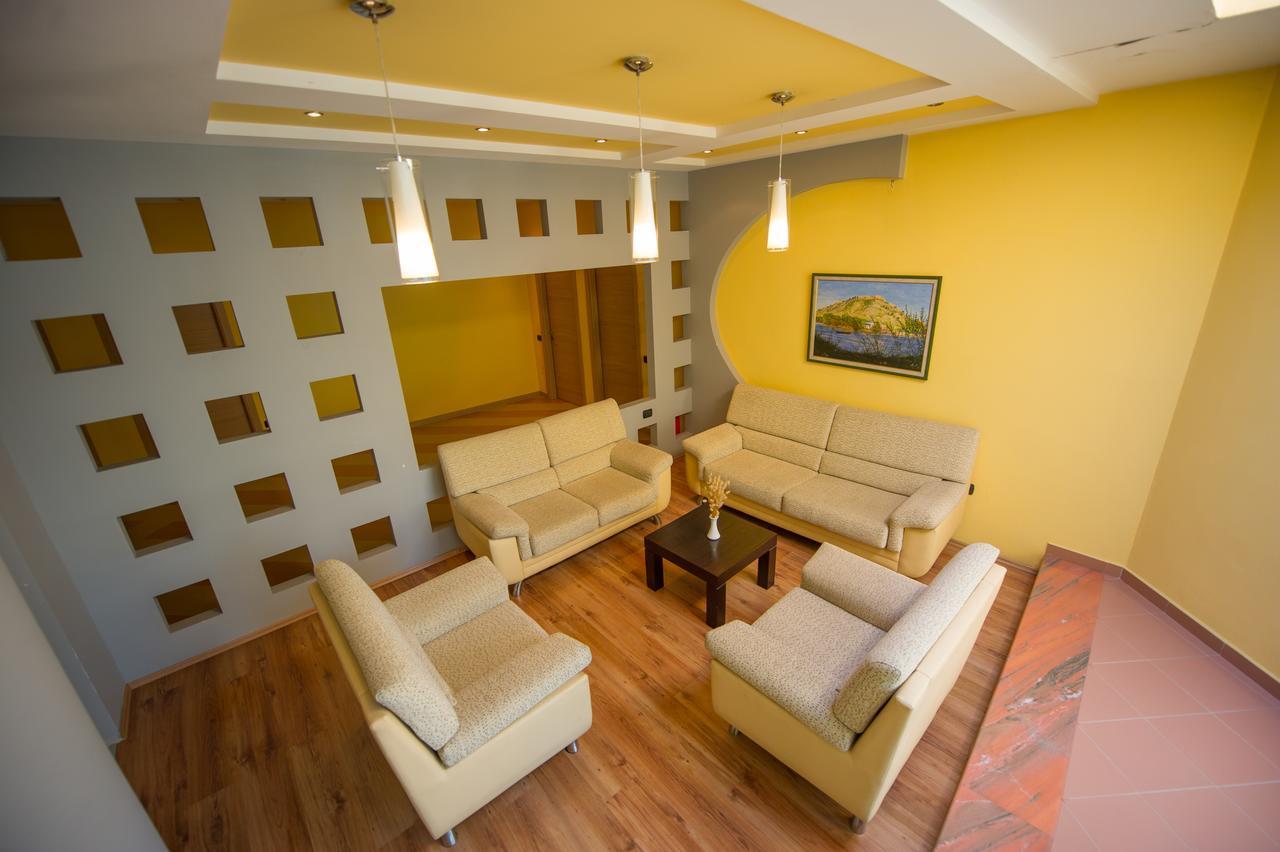 Luani A Hotel Shkoder Ngoại thất bức ảnh